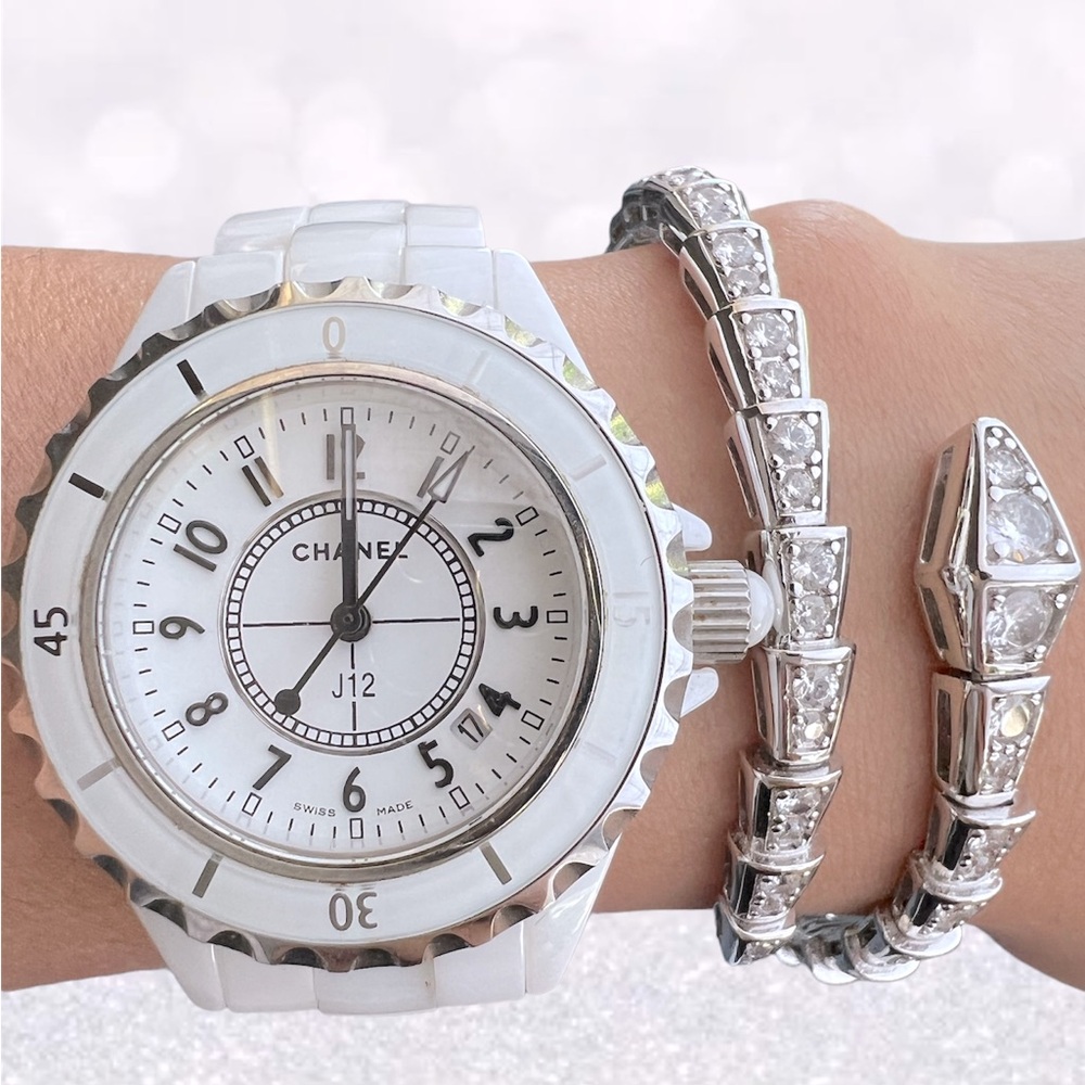 CHANEL J12 Ceramic watch